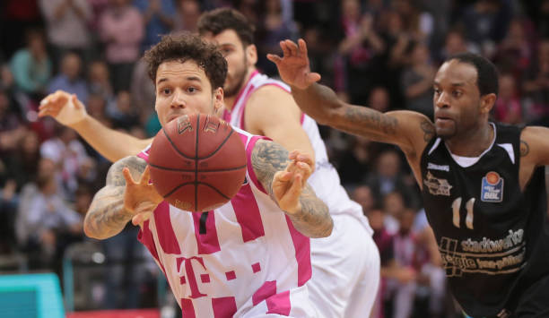 并迅速推进 并迅速推进