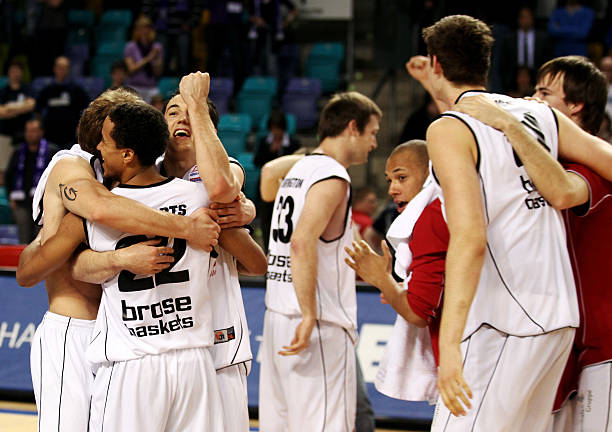 尤其是在中 尤其是在中