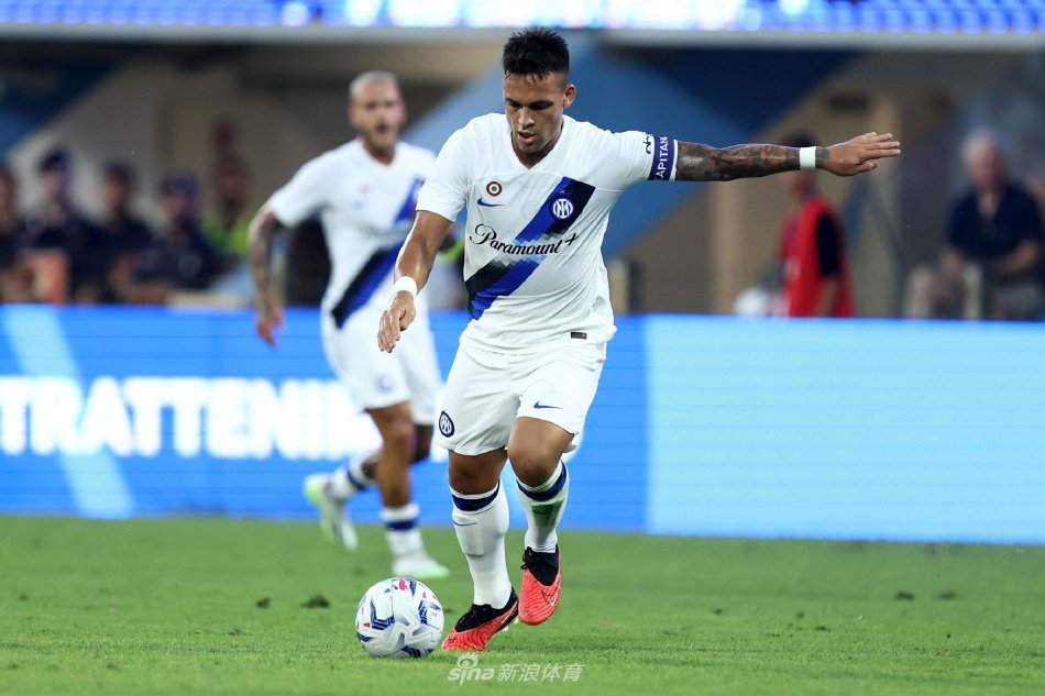 育赛事的举 育赛事的举